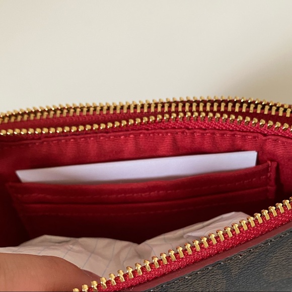 Coach Double Zip Wristlet - Picture 4 of 5